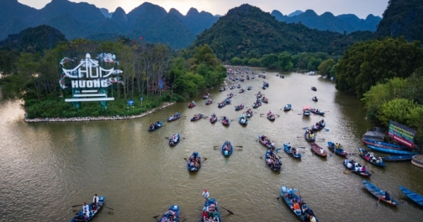 Hà Nội: Dừng tổ chức lễ hội chùa Hương năm 2022
